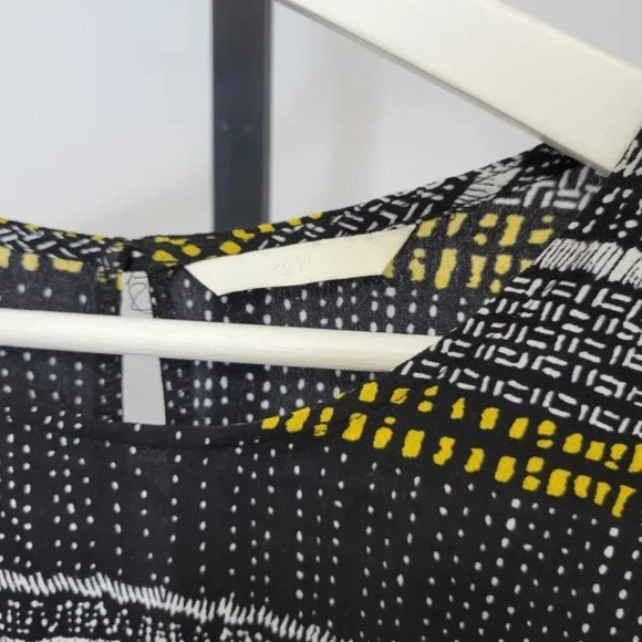 H&M Top - Picture 3 of 5